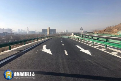 西宁高速公路水泥道路裂缝修复